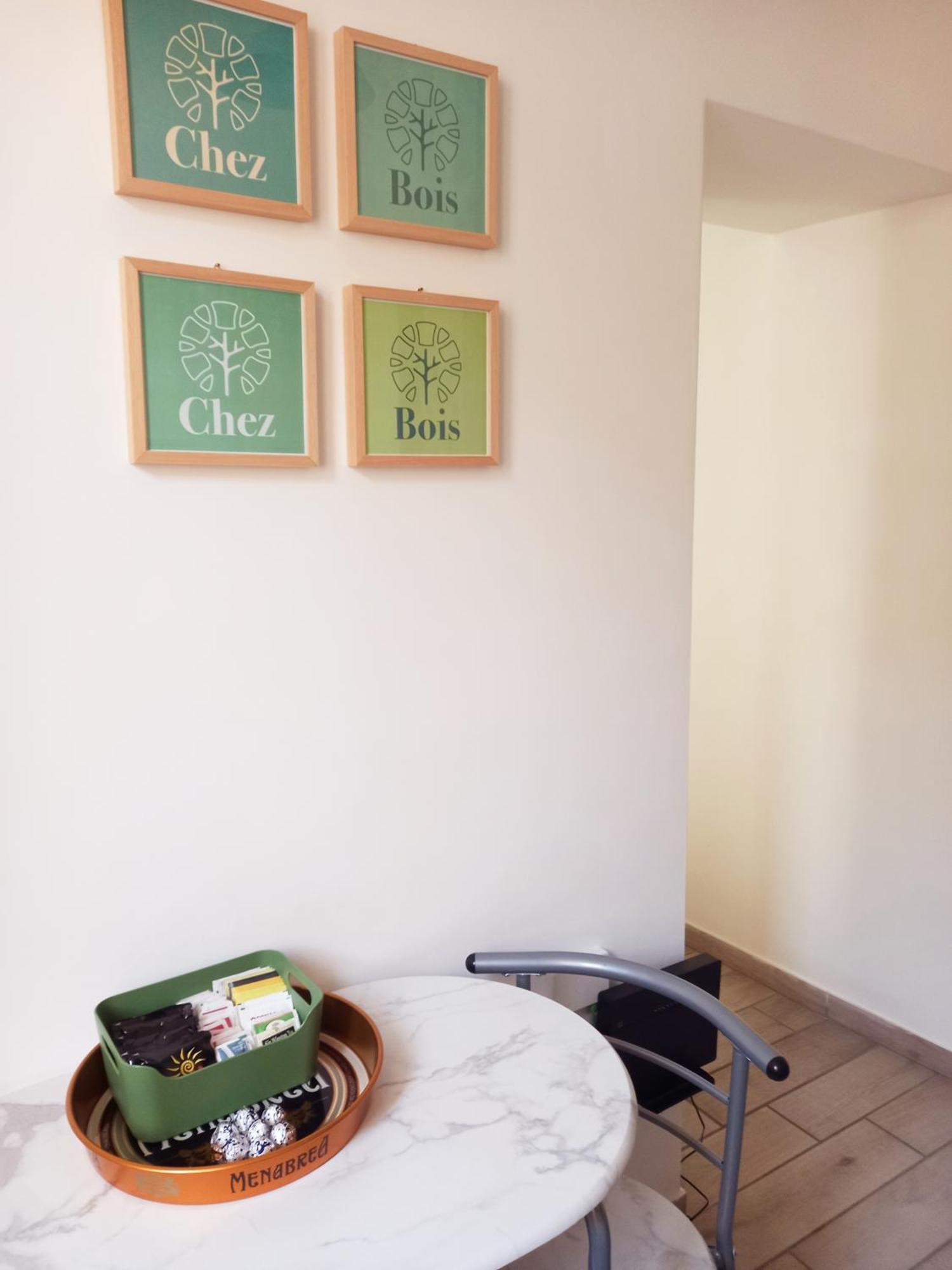 Chez Bois - Suite Apartment Capodimonte ナポリ エクステリア 写真